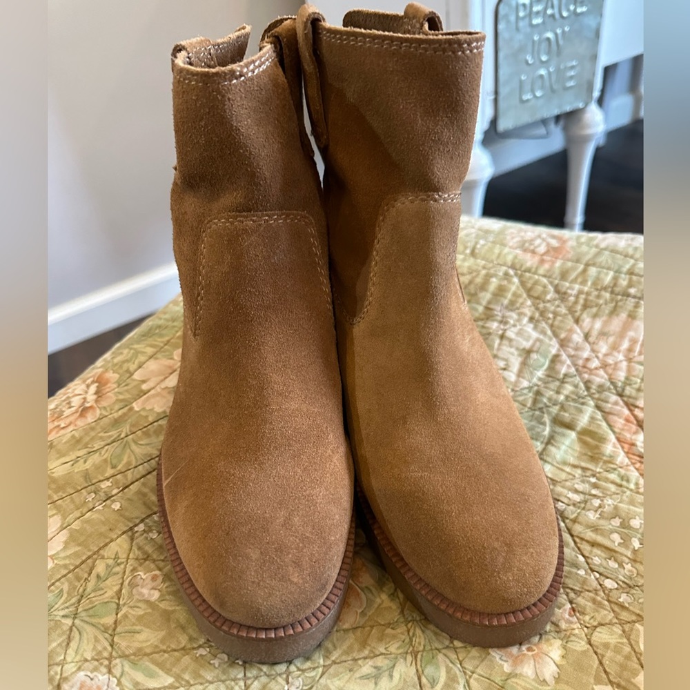 Lucky Brand Tan Suede Ankle Booties - Picture 3 of 7